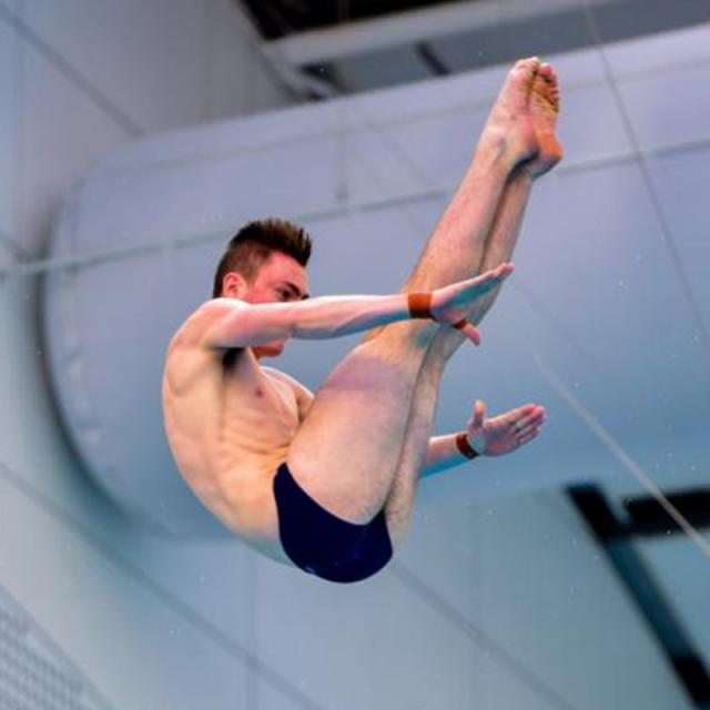 Jaxon Bowshire - Diving